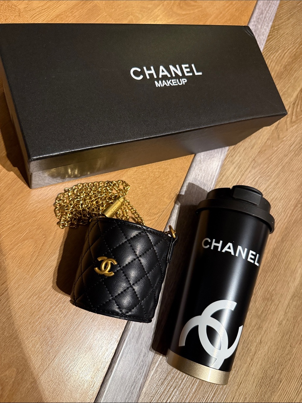 CHANEL Gift Set water bottle with carrying